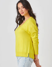 Load image into Gallery viewer, Cashmere Relaxed V-Neck Sweater - Lime