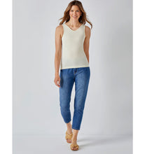 Load image into Gallery viewer, The Sculpt Seamless Tank - White