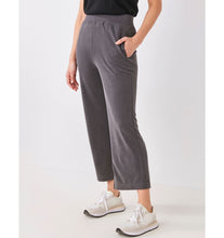 Load image into Gallery viewer, Modal Blend Airplane Capri Pant