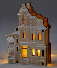 Load image into Gallery viewer, Winterville Wood Bed & Breakfast