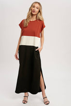 Load image into Gallery viewer, Bluivy - Color Block Maxi Dress

