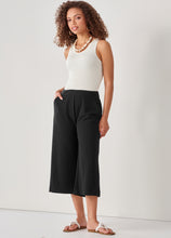 Load image into Gallery viewer, Vidia Crepe Culottes
