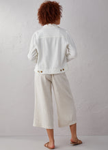 Load image into Gallery viewer, Jayla Linen Blend Jacket - White
