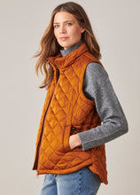 Load image into Gallery viewer, Cassie Vest
