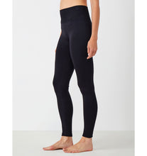 Load image into Gallery viewer, Charlie Paige Essential Seamless Leggings - Black
