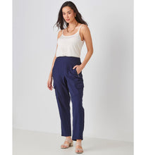 Load image into Gallery viewer, Easy Everyday Cargo Pant - Navy
