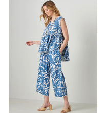 Load image into Gallery viewer, Mykonos Sleeveless Linen Print Top - Blue

