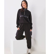 Load image into Gallery viewer, Relaxed Cargo Jogger - Black
