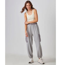 Load image into Gallery viewer, Relaxed Cargo Jogger - Grey Melange
