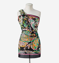 Load image into Gallery viewer, Black Printed Sarong
