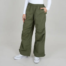 Load image into Gallery viewer, Joy Cargo Pocket Pant
