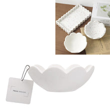 Load image into Gallery viewer, White Bowl W/Scallop Marble
