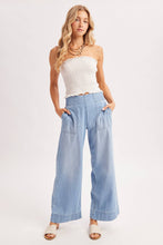 Load image into Gallery viewer, Bluivy - Wide Leg Denim Jeans
