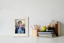Load image into Gallery viewer, Dahlberg Frame White Washed Oak 5x7
