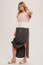 Load image into Gallery viewer, Bluivy - Color Block Maxi Dress
