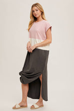 Load image into Gallery viewer, Bluivy - Color Block Maxi Dress
