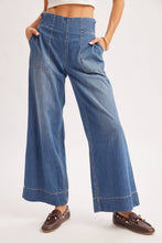 Load image into Gallery viewer, Bluivy - Wide Leg Denim Jeans
