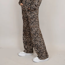 Load image into Gallery viewer, Victoria Printed Soft Knit Pant
