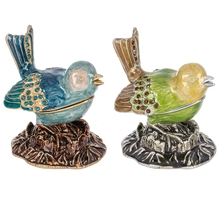 Load image into Gallery viewer, Colorful Hinged Bird Box
