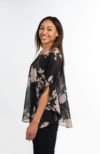 Load image into Gallery viewer, Floral top
