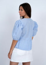 Load image into Gallery viewer, Tally Puff Front Tie Shirt
