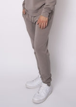 Load image into Gallery viewer, Hedge Men's Soft Knit Jogger - Dune
