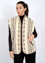 Load image into Gallery viewer, Banff Sherpa Vest
