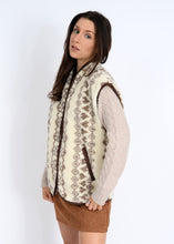 Load image into Gallery viewer, Banff Sherpa Vest
