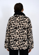 Load image into Gallery viewer, Joline Sherpa Jacket - Animal Print
