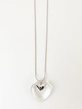 Load image into Gallery viewer, Heart Of Glass Necklace - Silver
