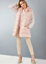 Load image into Gallery viewer, Downtown Puffer Vest
