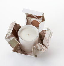 Load image into Gallery viewer, Voy Fragrance Candle - Thai Teakwood &amp; Tobacco
